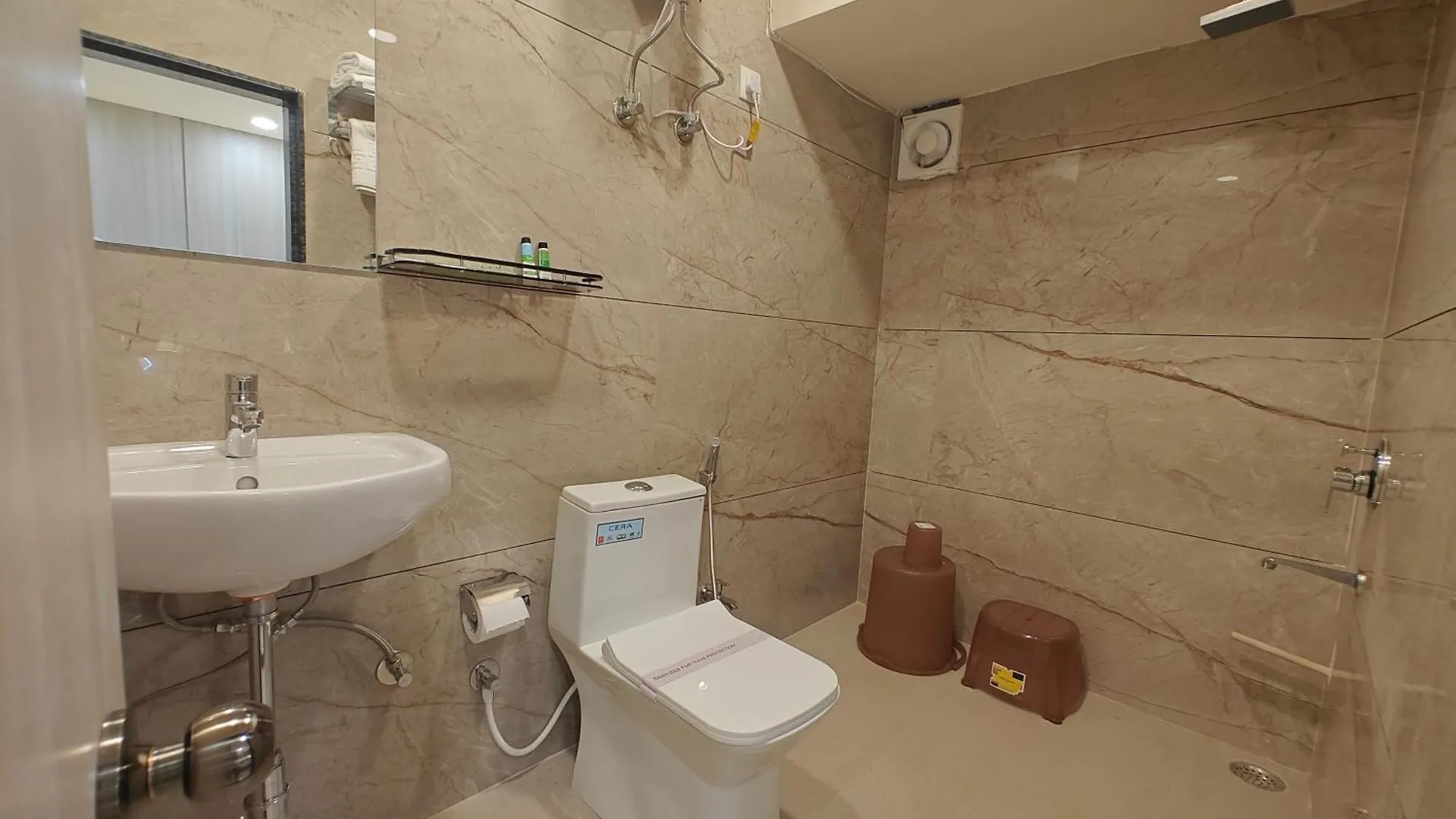 Hotel Ramida Plaza At Delhi Airport Nueva Delhi 3*,